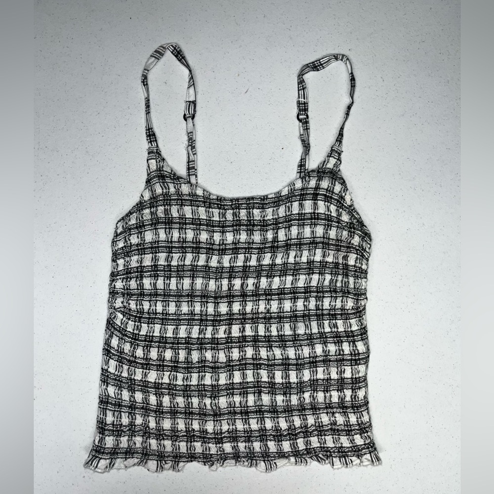 Hollister Tank